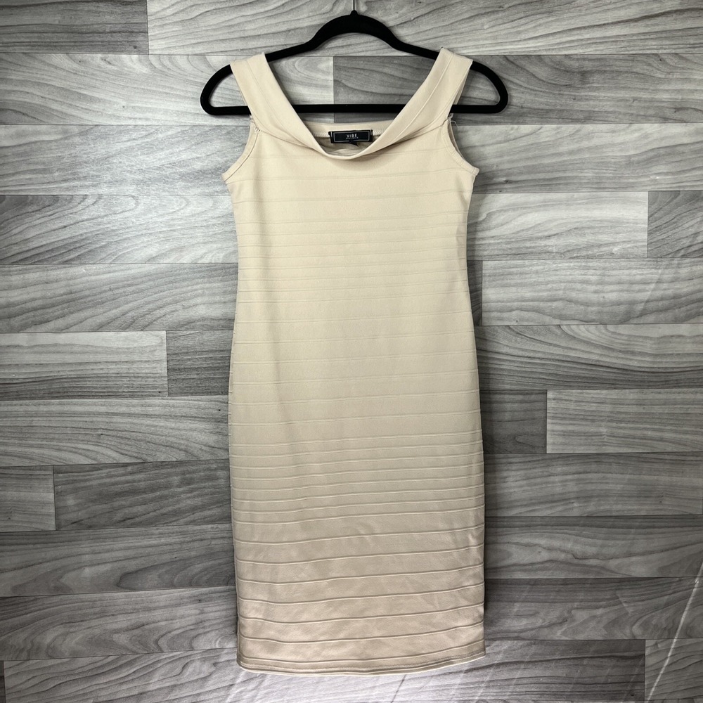 Vibe Sportswear Womens Slip‎ Dress Body Con Medium Beige Cream Colored Ruffled